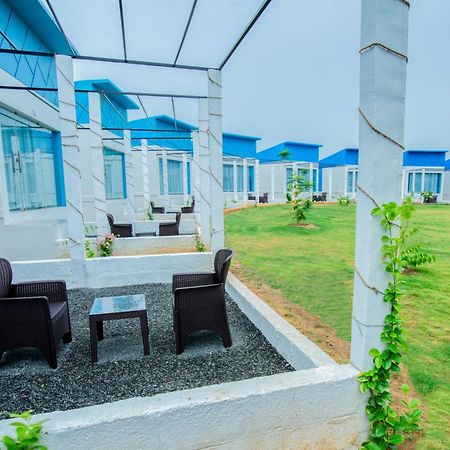 Seaborne Beach Resort Auroville Buitenkant foto