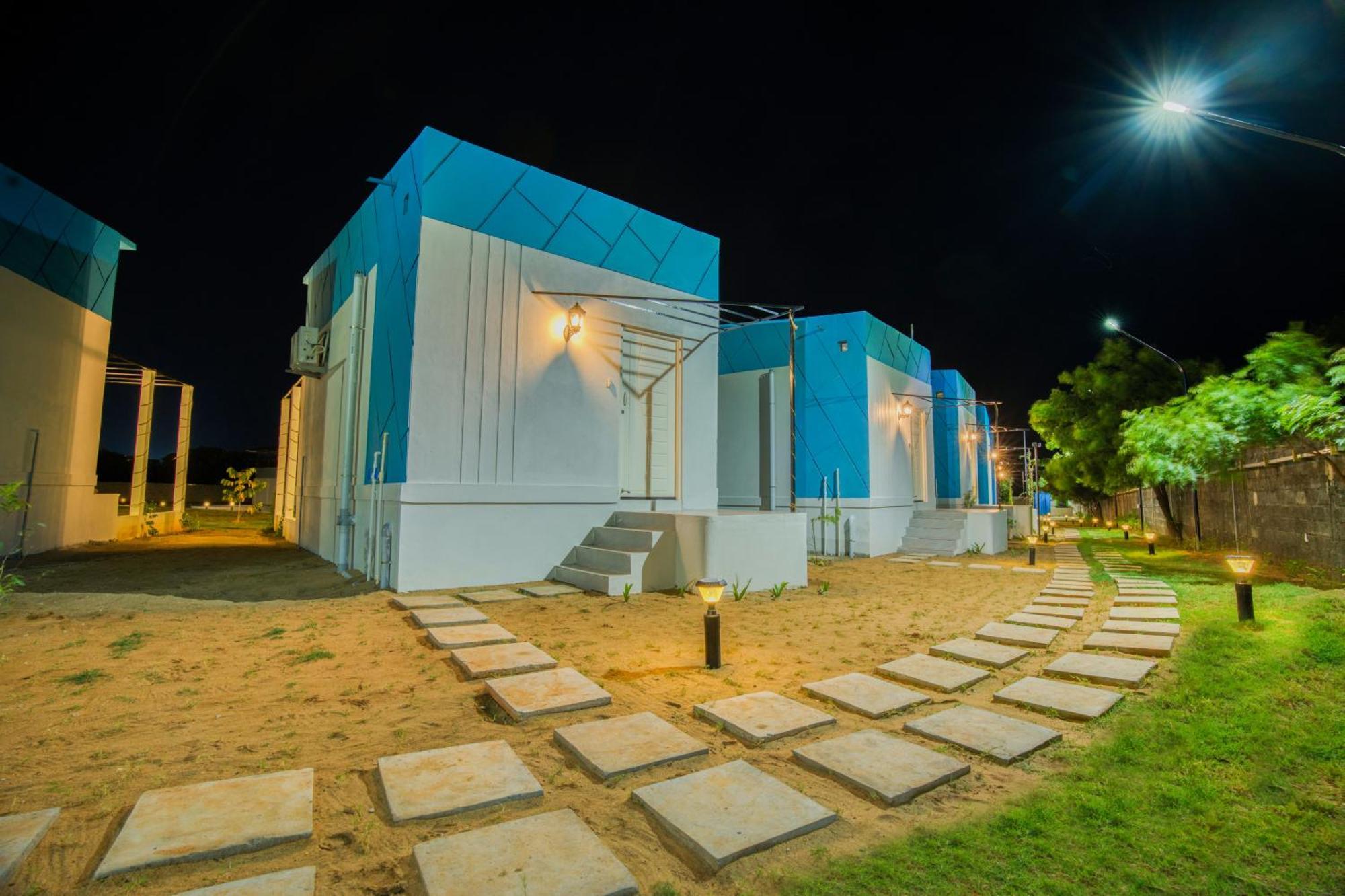 Seaborne Beach Resort Auroville Buitenkant foto