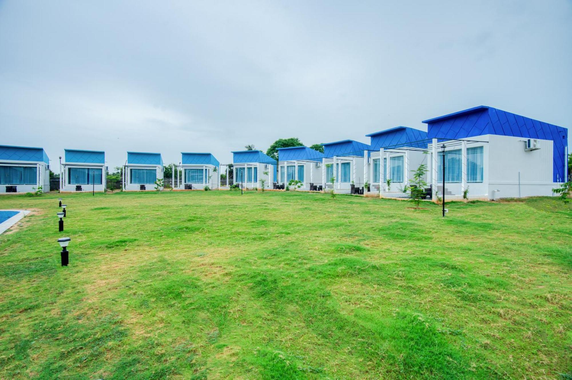 Seaborne Beach Resort Auroville Buitenkant foto